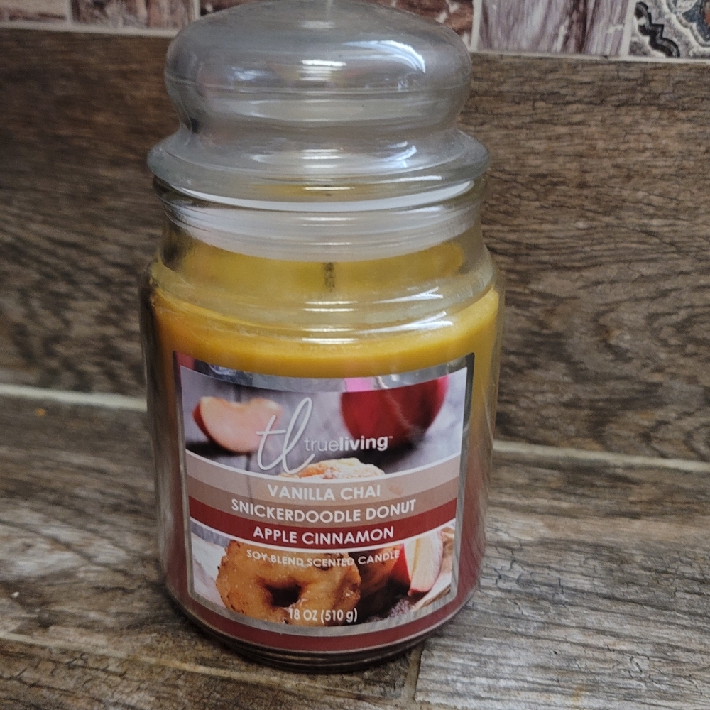 Trueliving Welcoming Scented Vanilla Chia 18 oz Candle Glass Jar w/ Lid 6.5" New